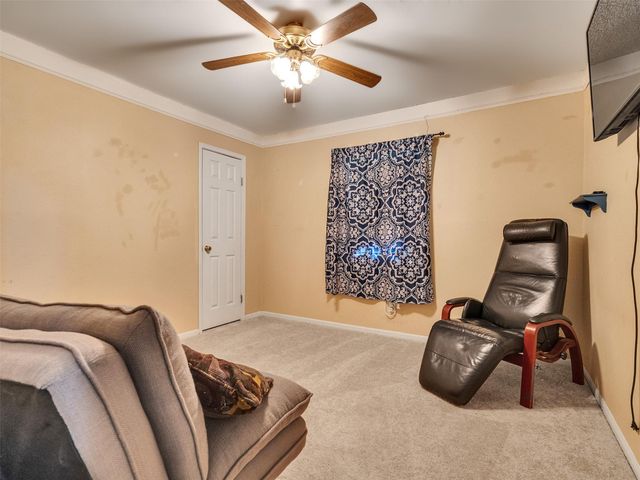213 Valley Brook Drive, La Porte, TX 77571