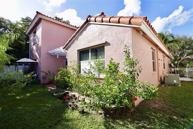 6602 Geneva Street, Lake Worth, FL 33467