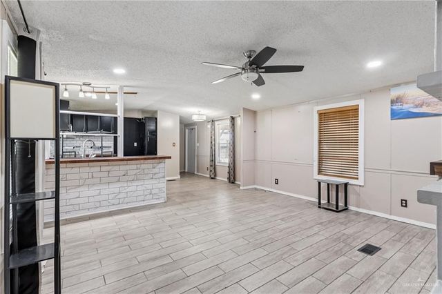 48 Gladiola Street, Alamo, TX 78516