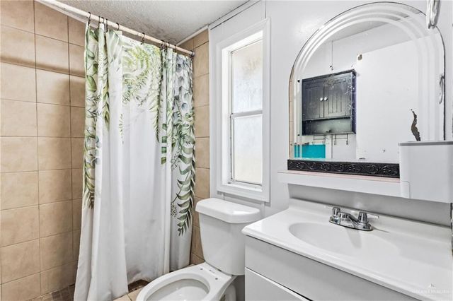 48 Gladiola Street, Alamo, TX 78516