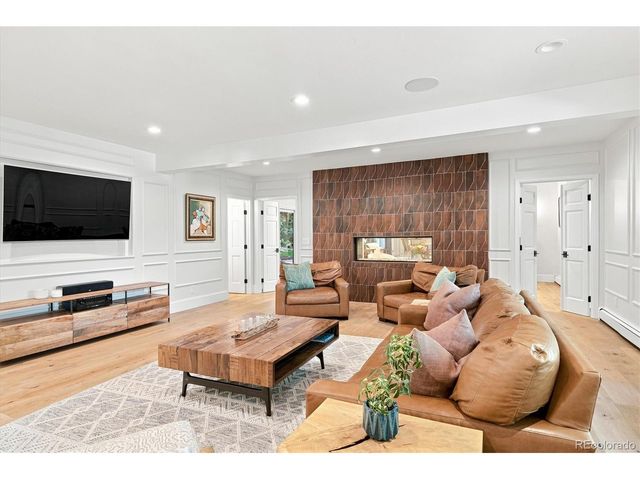 5001 Bow Mar Dr, Littleton, CO 80123