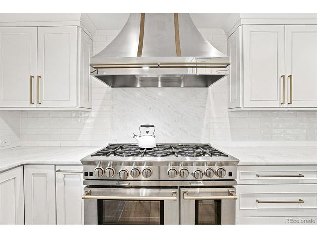 5001 Bow Mar Dr, Littleton, CO 80123