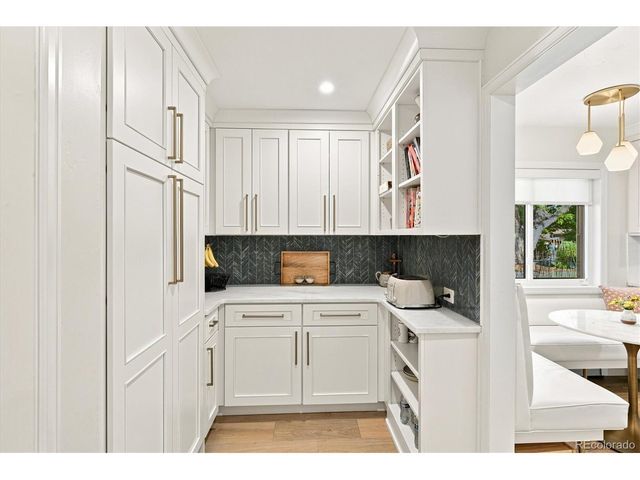 5001 Bow Mar Dr, Littleton, CO 80123