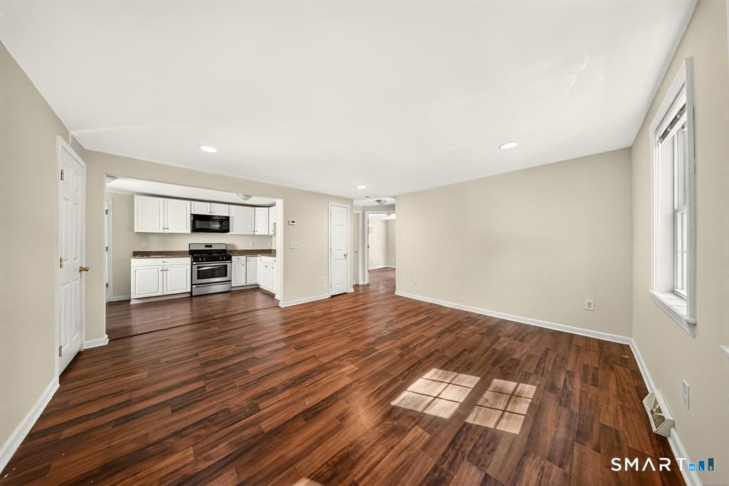 185 Forest Road, West Haven, CT 06516