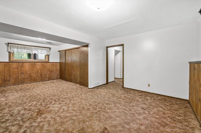 622 Clearview DRIVE, West Bend, WI 53090