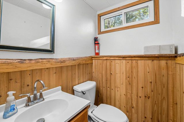 622 Clearview DRIVE, West Bend, WI 53090