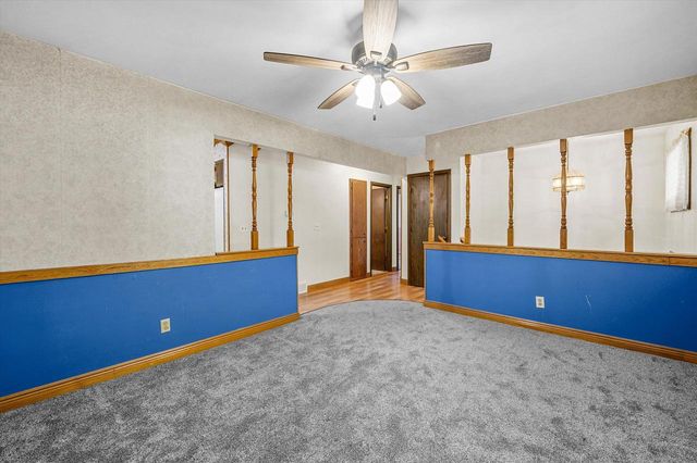 622 Clearview DRIVE, West Bend, WI 53090