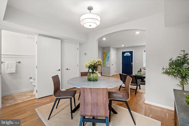 1016 PENDLETON ST, Alexandria, VA 22314