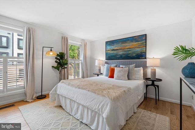 1016 PENDLETON ST, Alexandria, VA 22314