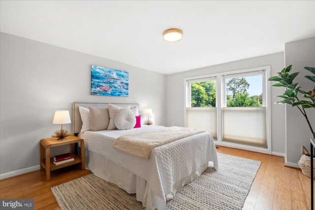 1016 PENDLETON ST, Alexandria, VA 22314