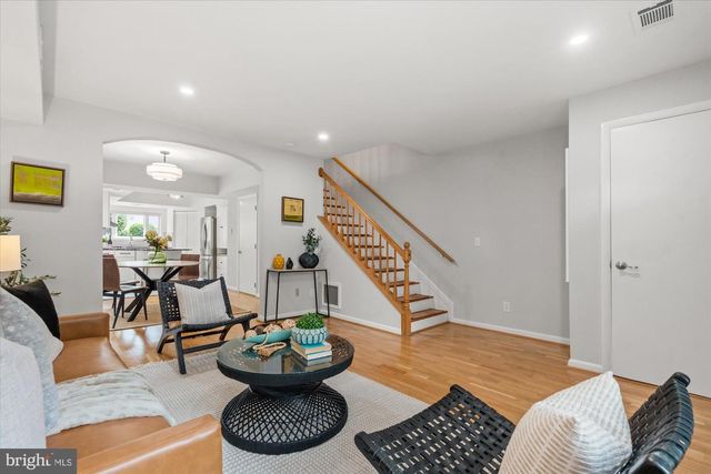 1016 PENDLETON ST, Alexandria, VA 22314