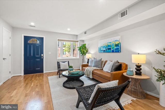 1016 PENDLETON ST, Alexandria, VA 22314