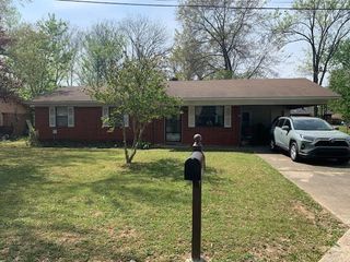 1204 S Ithaca Avenue, Russellville, AR 72801