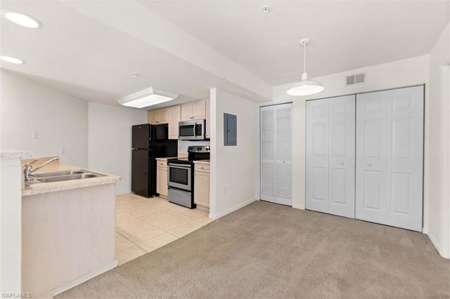 1753 Four Mile Cove PKY 115, Cape Coral, FL 33990