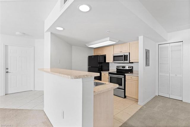 1753 Four Mile Cove PKY 115, Cape Coral, FL 33990