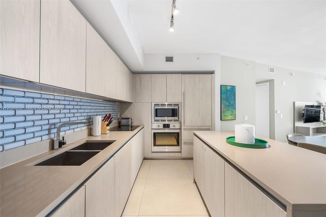 4111 S Ocean Drive 2207, Hollywood, FL 33019