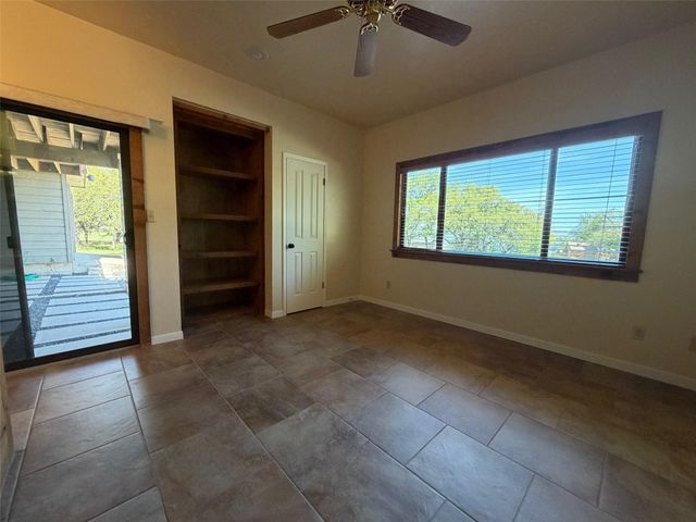 406 Coventry RD, Spicewood, TX 78669