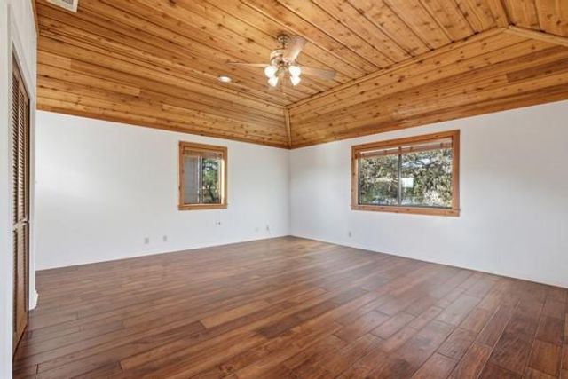 406 Coventry RD, Spicewood, TX 78669