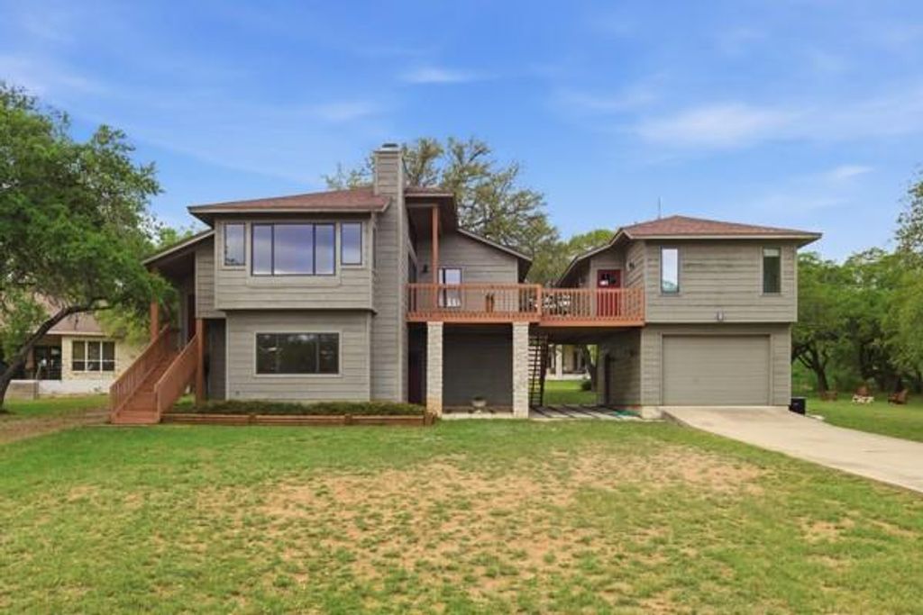 406 Coventry RD, Spicewood, TX 78669