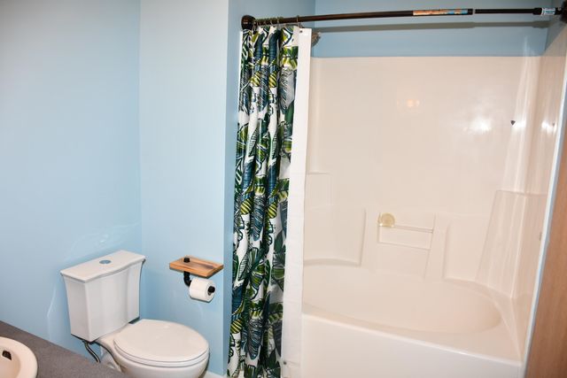 9730 N Marine Key Drive, Syracuse, IN 46567