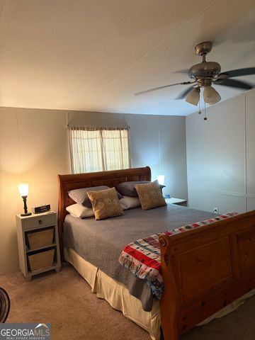 1424 Al Roberts Road, Senoia, GA 30276