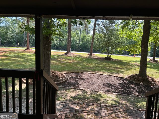 1424 Al Roberts Road, Senoia, GA 30276