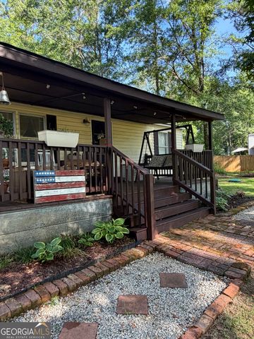 1424 Al Roberts Road, Senoia, GA 30276