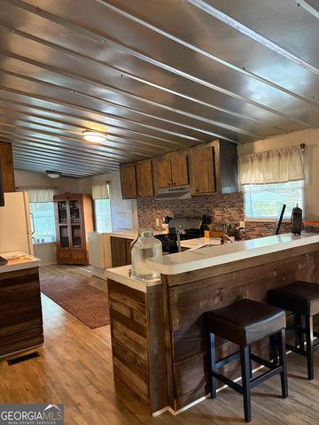 1424 Al Roberts Road, Senoia, GA 30276