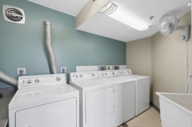 6615 Lake Shore Drive S 406, Richfield, MN 55423