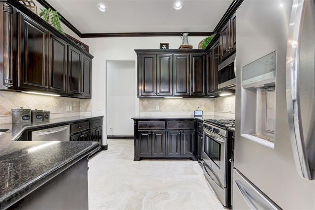 1401 Jaxon Court, Yukon, OK 73099