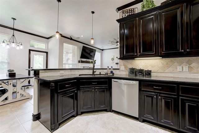 1401 Jaxon Court, Yukon, OK 73099