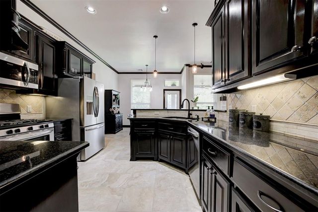 1401 Jaxon Court, Yukon, OK 73099