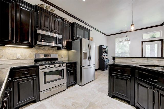 1401 Jaxon Court, Yukon, OK 73099