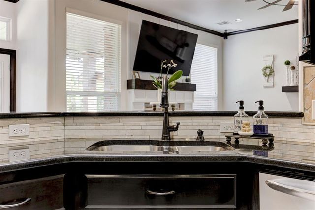 1401 Jaxon Court, Yukon, OK 73099