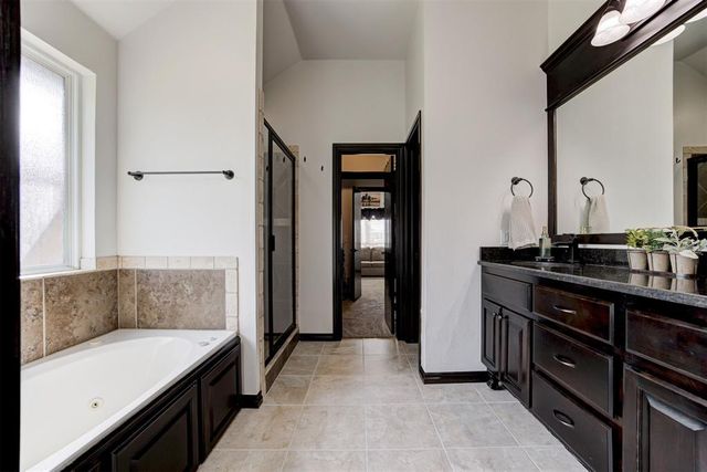 1401 Jaxon Court, Yukon, OK 73099
