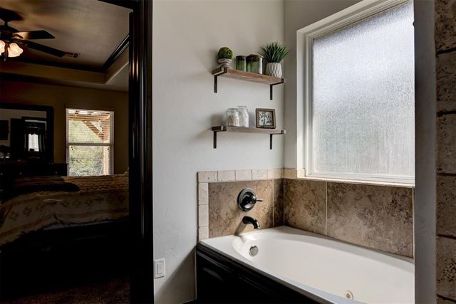 1401 Jaxon Court, Yukon, OK 73099