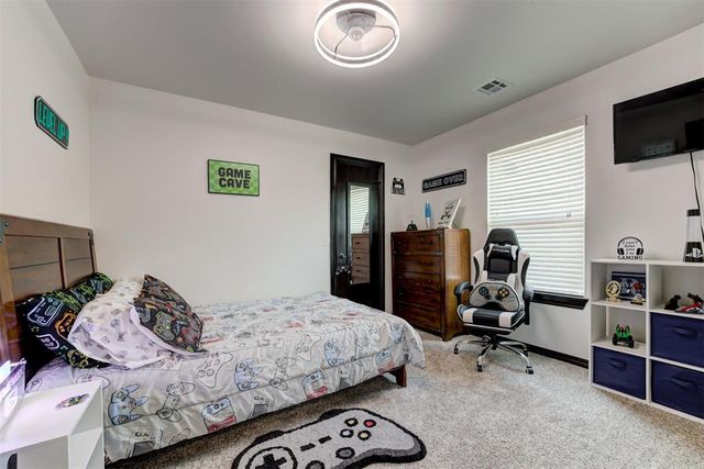 1401 Jaxon Court, Yukon, OK 73099