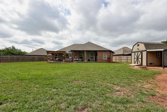 1401 Jaxon Court, Yukon, OK 73099