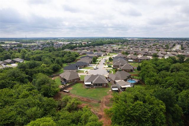 1401 Jaxon Court, Yukon, OK 73099