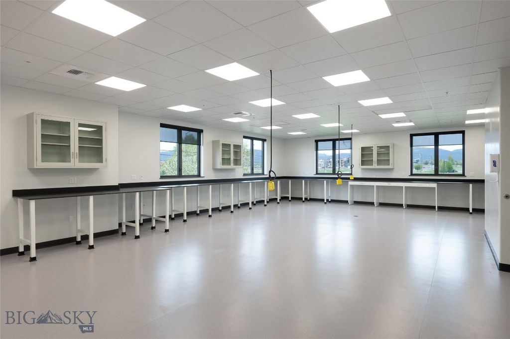 1755 S 19th Avenue, Bozeman, MT 59718 photo 22