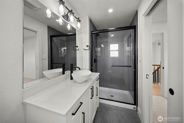 27902 36th Avenue S, Auburn, WA 98001