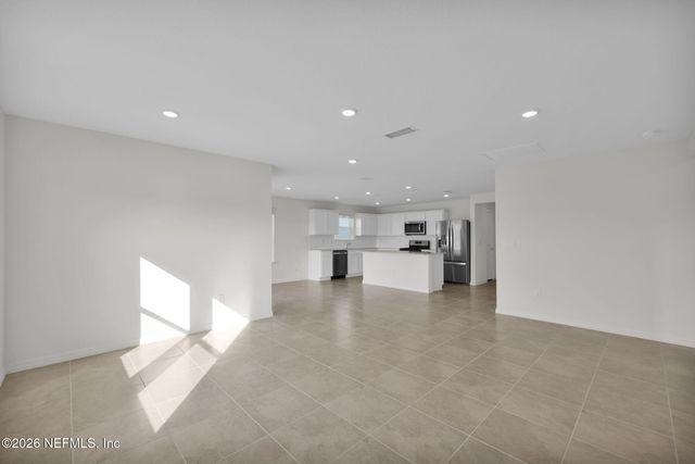7081 SANDPERCH Street, Jacksonville, FL 32244