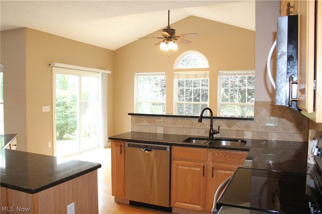 37603 Stoney Lake Drive, North Ridgeville, OH 44039