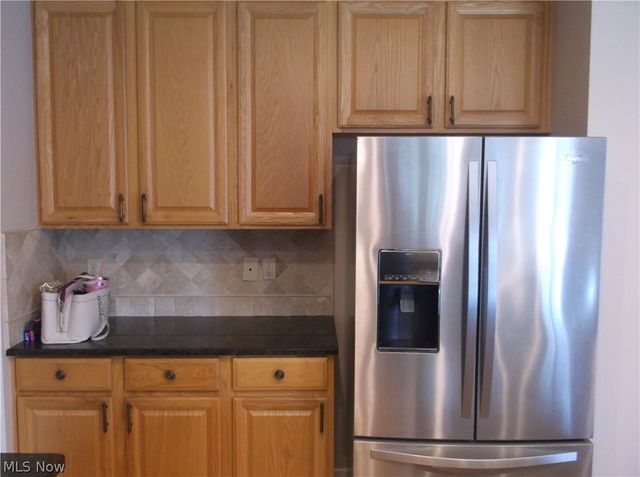 37603 Stoney Lake Drive, North Ridgeville, OH 44039