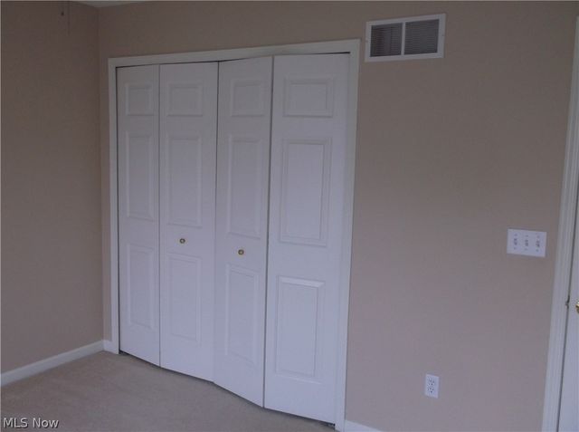 37603 Stoney Lake Drive, North Ridgeville, OH 44039