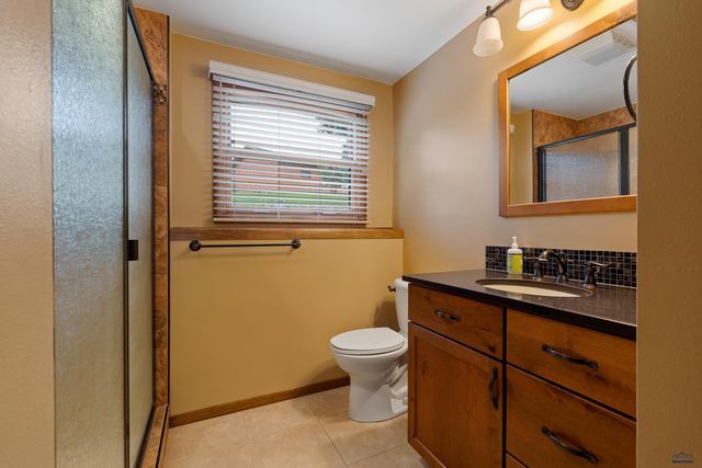 2708 RAYMOND DR, Rapid City, SD 57702