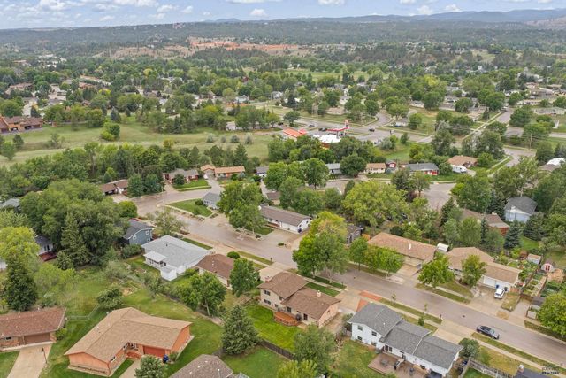 2708 RAYMOND DR, Rapid City, SD 57702