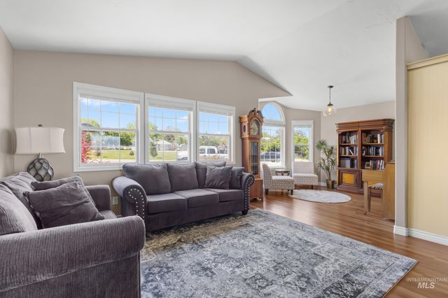 3771 W Silver Terrace Road, Meridian, ID 83642