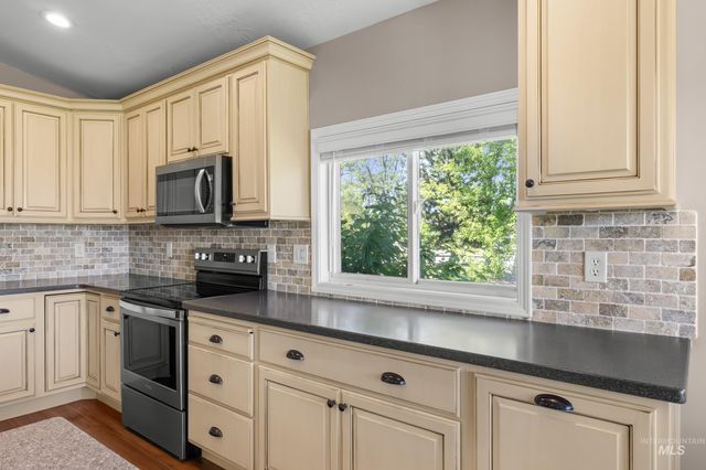 3771 W Silver Terrace Road, Meridian, ID 83642