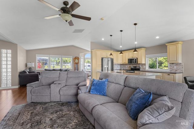 3771 W Silver Terrace Road, Meridian, ID 83642
